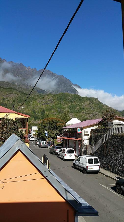 Gite Du Piton D Anchaing Hell-Bourg Exterior foto